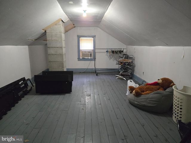 310 RAINBOW RD, Wardensville, WV 26851