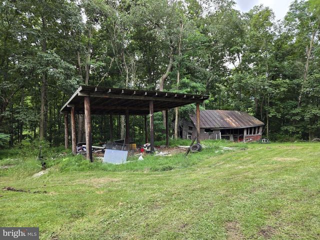 310 RAINBOW RD, Wardensville, WV 26851