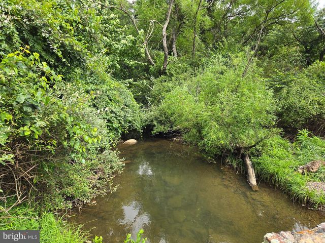 310 RAINBOW RD, Wardensville, WV 26851