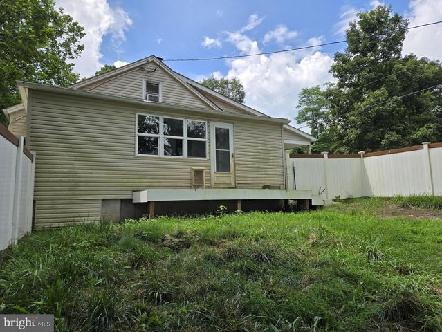 310 RAINBOW RD, Wardensville, WV 26851