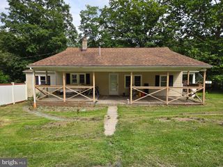 310 RAINBOW RD, Wardensville, WV 26851