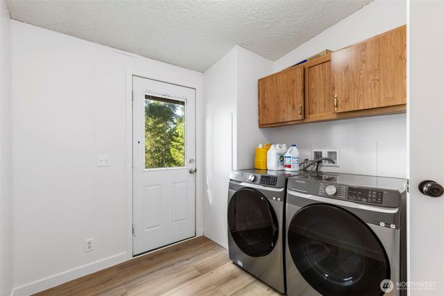 22779 Seabeck Holly Rd, Seabeck, WA 98380