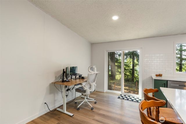 22779 Seabeck Holly Rd, Seabeck, WA 98380