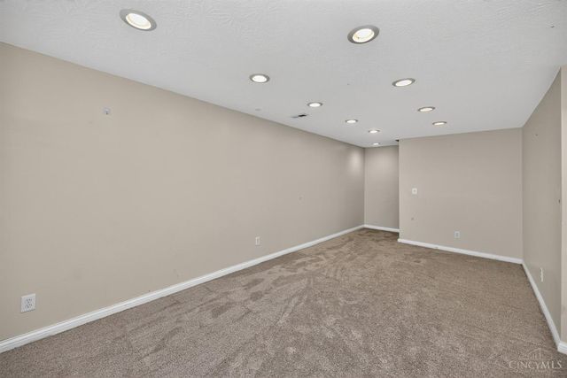 7864 Red Mill Drive, West Chester, OH 45069