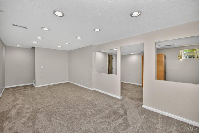 7864 Red Mill Drive, West Chester, OH 45069