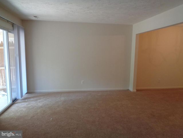 7 FARRELL LN, Fredericksburg, VA 22408