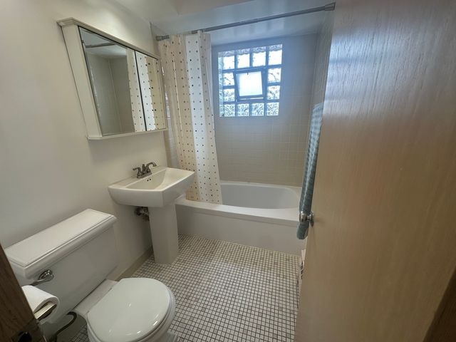 3001 N Paris Avenue 306, River Grove, IL 60171