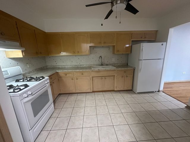 3001 N Paris Avenue 306, River Grove, IL 60171