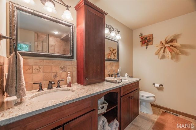 2345 Alpine Overlook Drive, Innsbrook, MO 63390