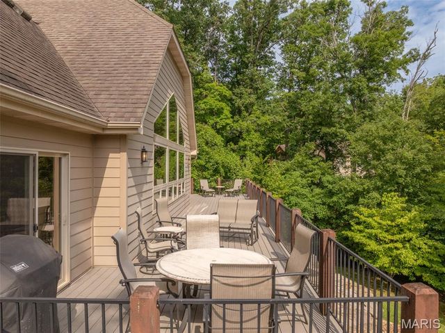 2345 Alpine Overlook Drive, Innsbrook, MO 63390
