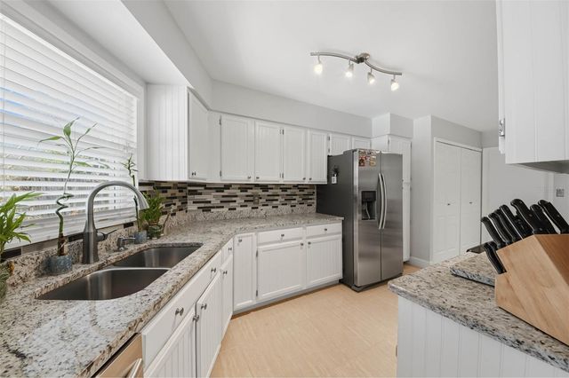 8750 BRACKENWOOD DRIVE, Orlando, FL 32829