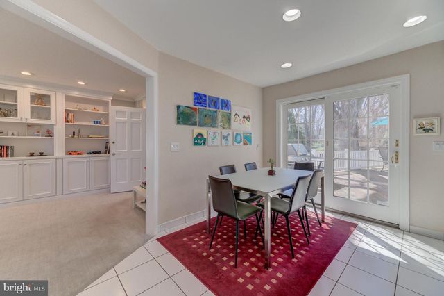 4 HAWK DR E, Princeton Junction, NJ 08550