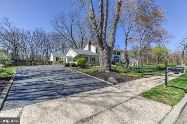 4 HAWK DR E, Princeton Junction, NJ 08550