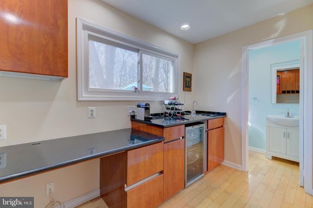 4 HAWK DR E, Princeton Junction, NJ 08550