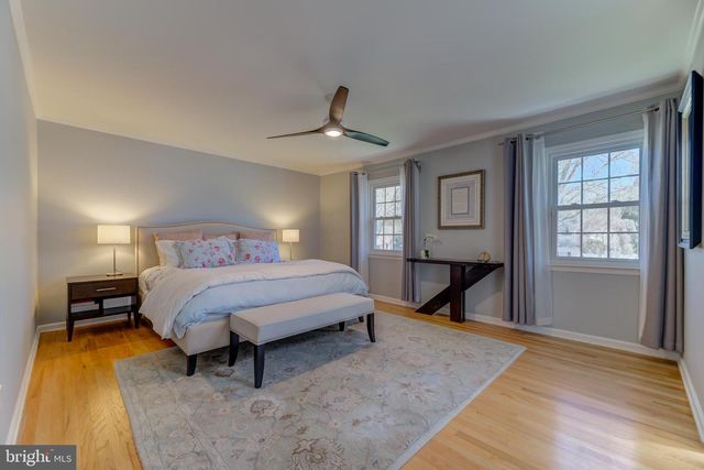 4 HAWK DR E, Princeton Junction, NJ 08550