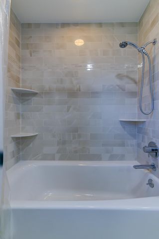 4 HAWK DR E, Princeton Junction, NJ 08550