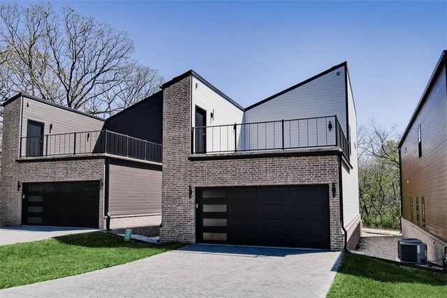 485 S Happy Hollow Road, Fayetteville, AR 72701