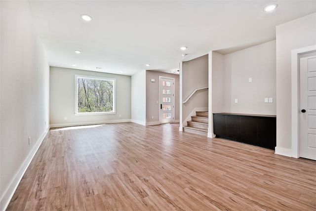 485 S Happy Hollow Road, Fayetteville, AR 72701