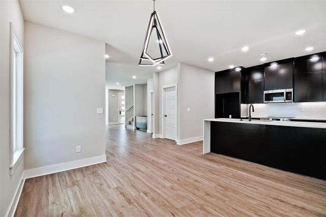 485 S Happy Hollow Road, Fayetteville, AR 72701