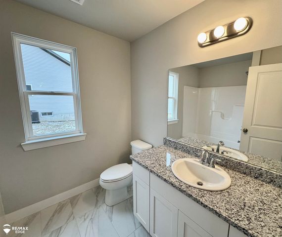 8341 Peninsula Circle, Grand Blanc, MI 48439