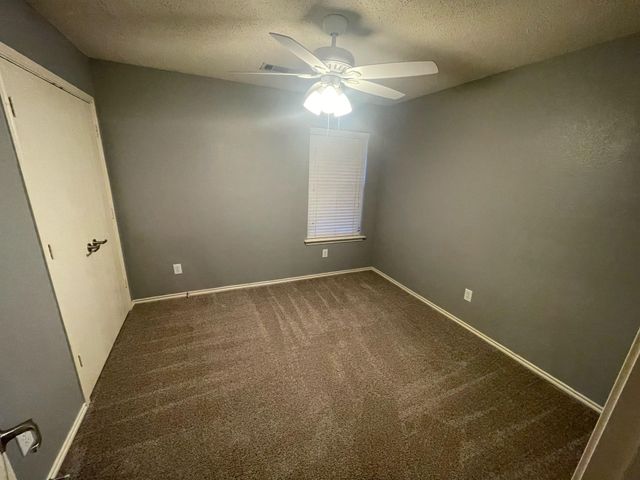 307 Quail Crossing Drive, Sanger, TX 76266