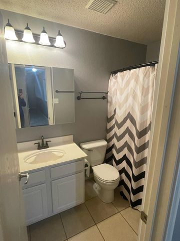 307 Quail Crossing Drive, Sanger, TX 76266