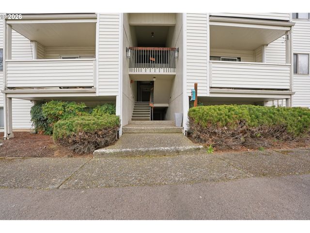 11040 Sw GREENBURG Rd 311, Tigard, OR 97223