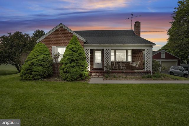 2740 ENOLA RD, Carlisle, PA 17015