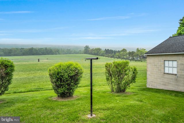 2740 ENOLA RD, Carlisle, PA 17015