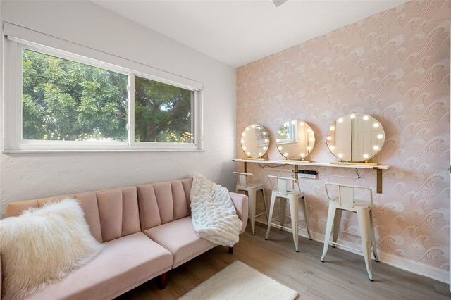 3755 BEACH DRIVE SE, St Petersburg, FL 33705