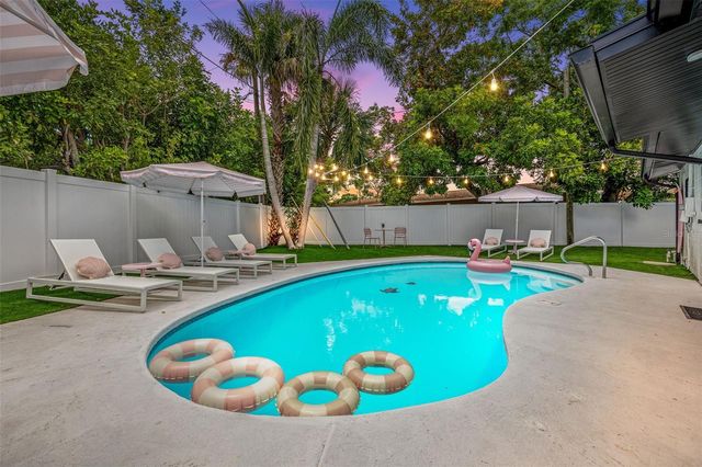 3755 BEACH DRIVE SE, St Petersburg, FL 33705