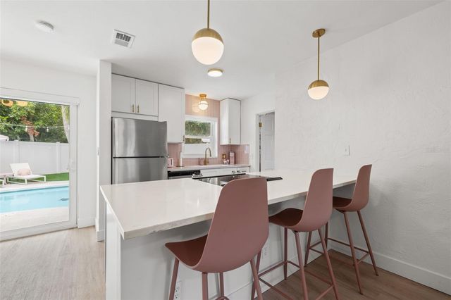 3755 BEACH DRIVE SE, St Petersburg, FL 33705