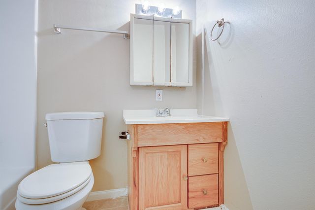 2410 21st Avenue N, Texas City, TX 77590