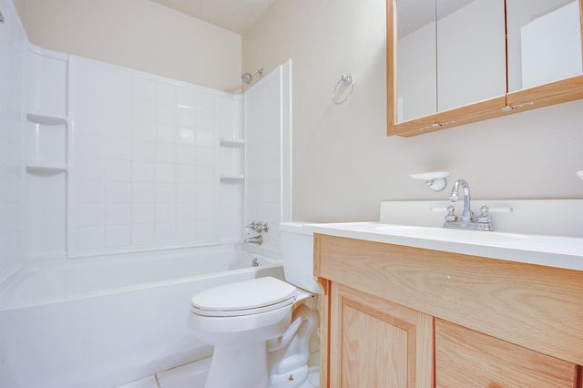 2410 21st Avenue N, Texas City, TX 77590