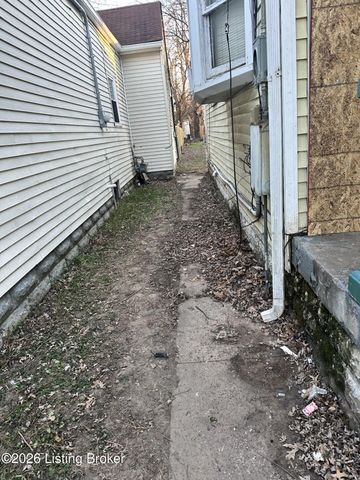 1922 Rowan St, Louisville, KY 40203