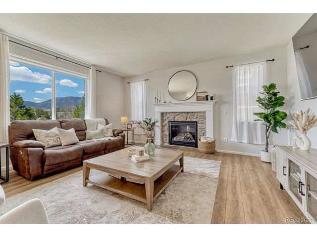 2153 Wagon Gap Trl, Monument, CO 80132