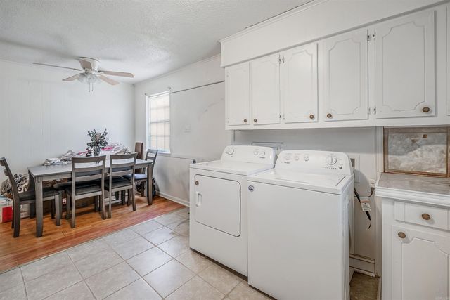 618 & 620 Newcastle Dr, Sherwood, AR 72120