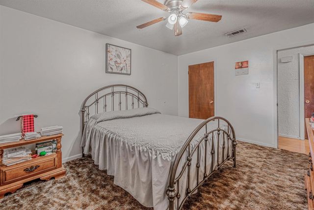 618 & 620 Newcastle Dr, Sherwood, AR 72120