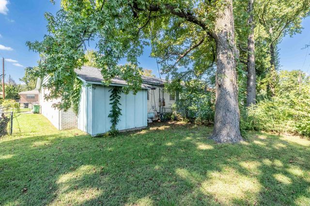 618 & 620 Newcastle Dr, Sherwood, AR 72120