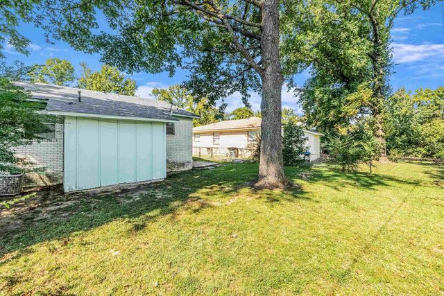 618 & 620 Newcastle Dr, Sherwood, AR 72120