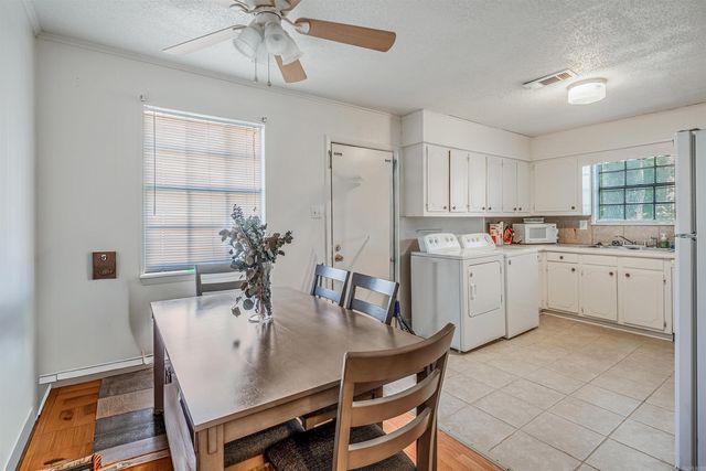 618 & 620 Newcastle Dr, Sherwood, AR 72120