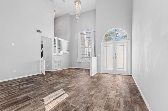 601 Lakeshore Terrace, Davie, FL 33325