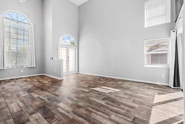 601 Lakeshore Terrace, Davie, FL 33325