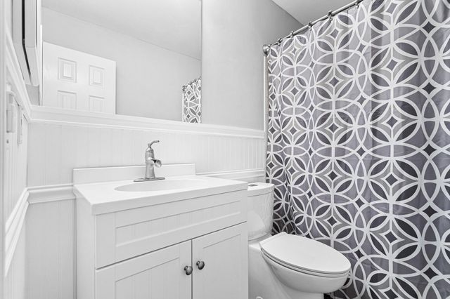 601 Lakeshore Terrace, Davie, FL 33325