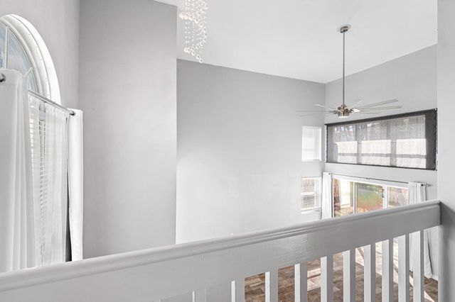 601 Lakeshore Terrace, Davie, FL 33325