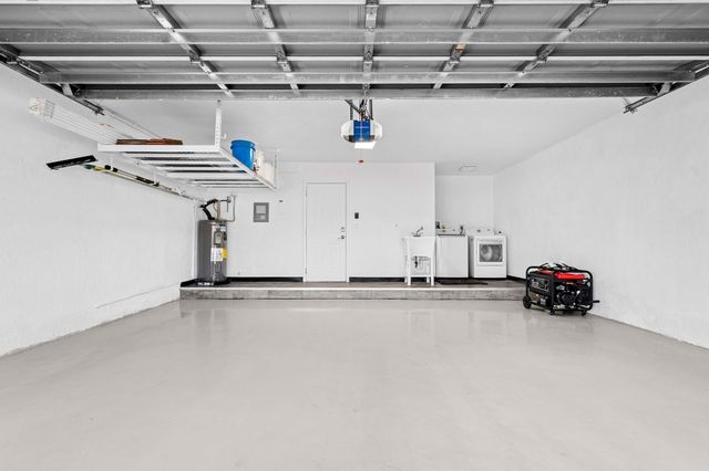 601 Lakeshore Terrace, Davie, FL 33325