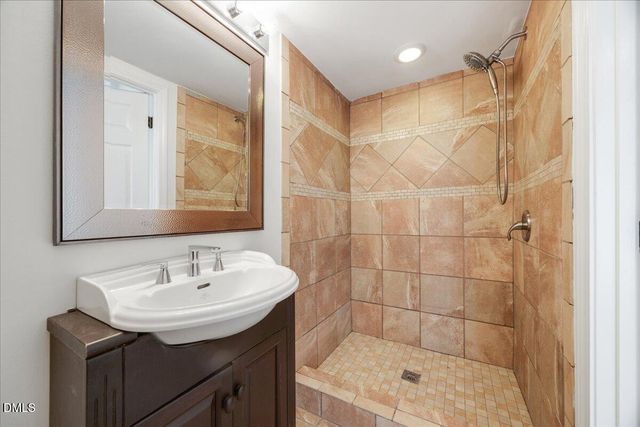 131 Cahill Court, Winston-salem, NC 27127