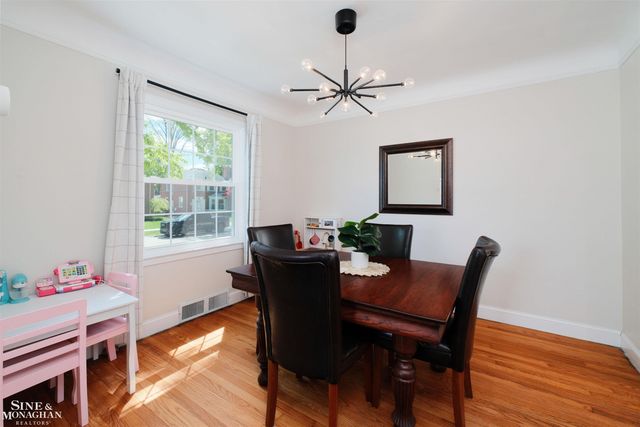 1412 Brys Drive, Grosse Pointe Woods, MI 48236
