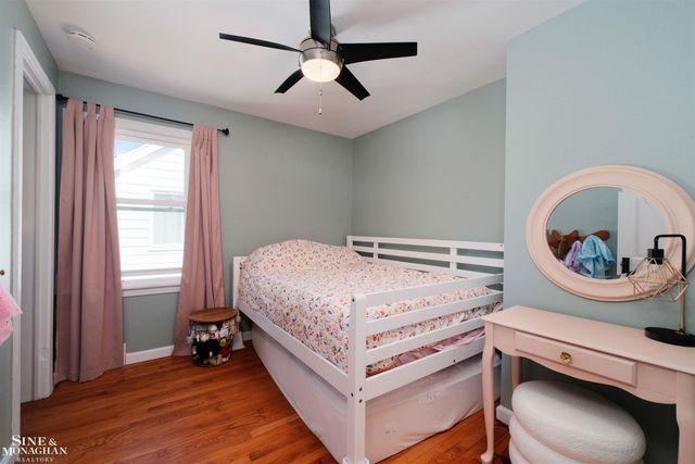 1412 Brys Drive, Grosse Pointe Woods, MI 48236