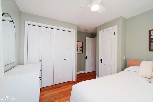 1412 Brys Drive, Grosse Pointe Woods, MI 48236